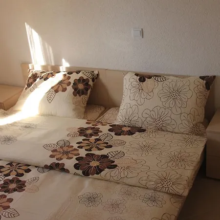 Apartments Miletic J-I Vodice Room photo