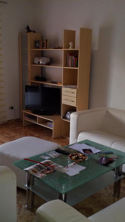 Miletic J-i Apartment *
