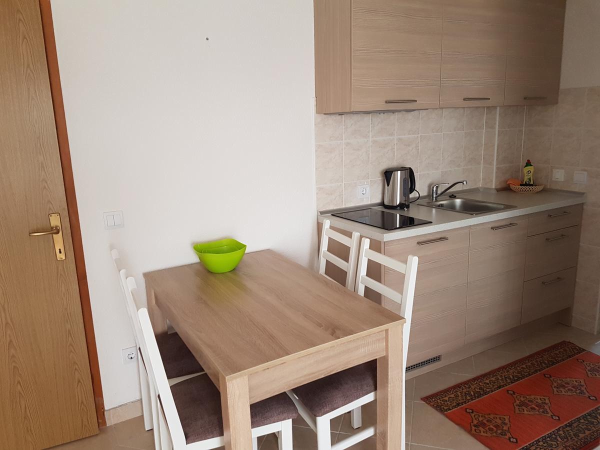 Miletic J-i Apartment *